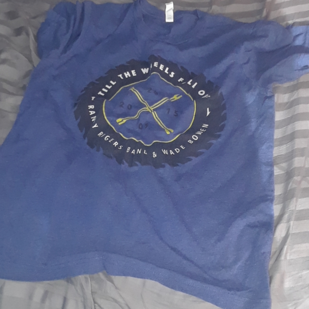 Short sleeve tee